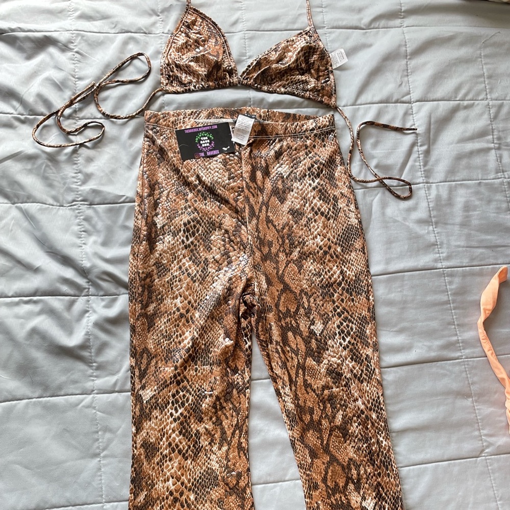 Two piece pants set